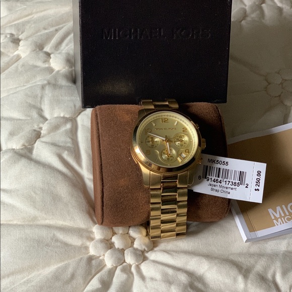 Gold Michael Kors Unisex Watch - Picture 2 of 7